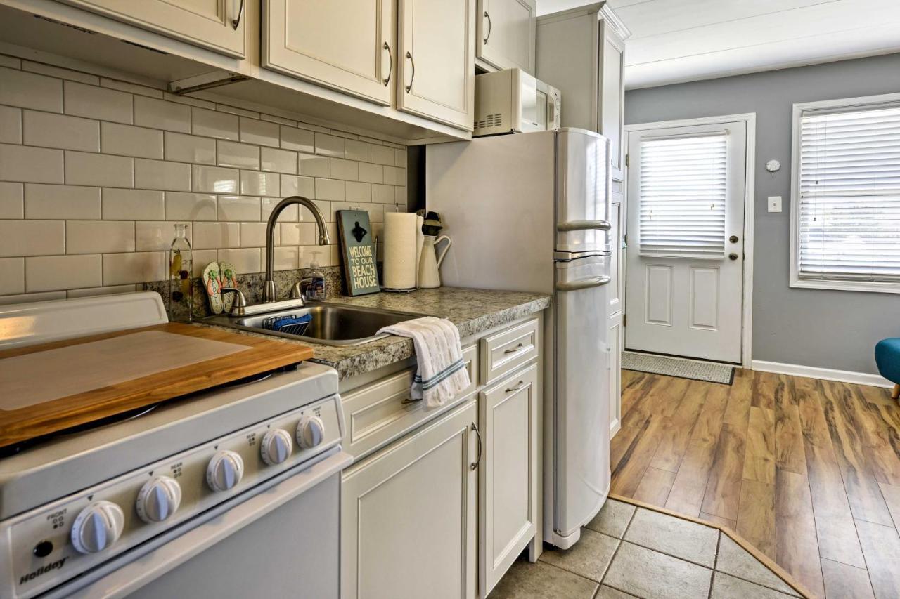 North Wildwood Condo With Pool, Walk To Boardwalk! Екстер'єр фото